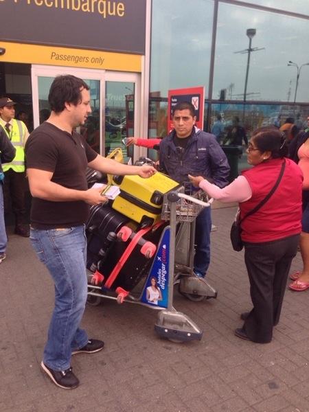 LAN Peru Union Leader Tells of Detention and Threat at Lima Airport (LATAM network)